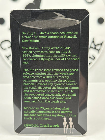 Glow Alien UFO Believe Custom Carded Miniature Figure