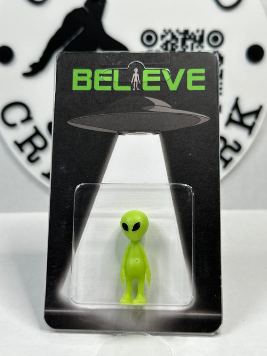 Green Alien UFO Abduction Believe Custom Carded Miniature Figure