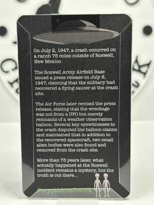 Green Alien UFO Abduction Believe Custom Carded Miniature Figure