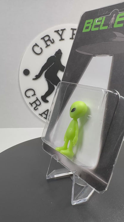 Green Alien UFO Abduction Believe Custom Carded Miniature Figure